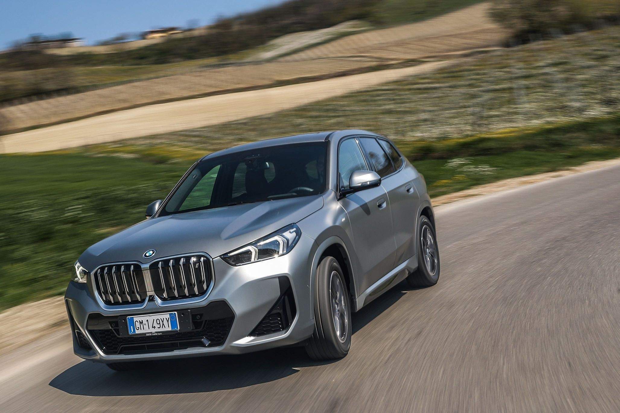 BMW iX1 33