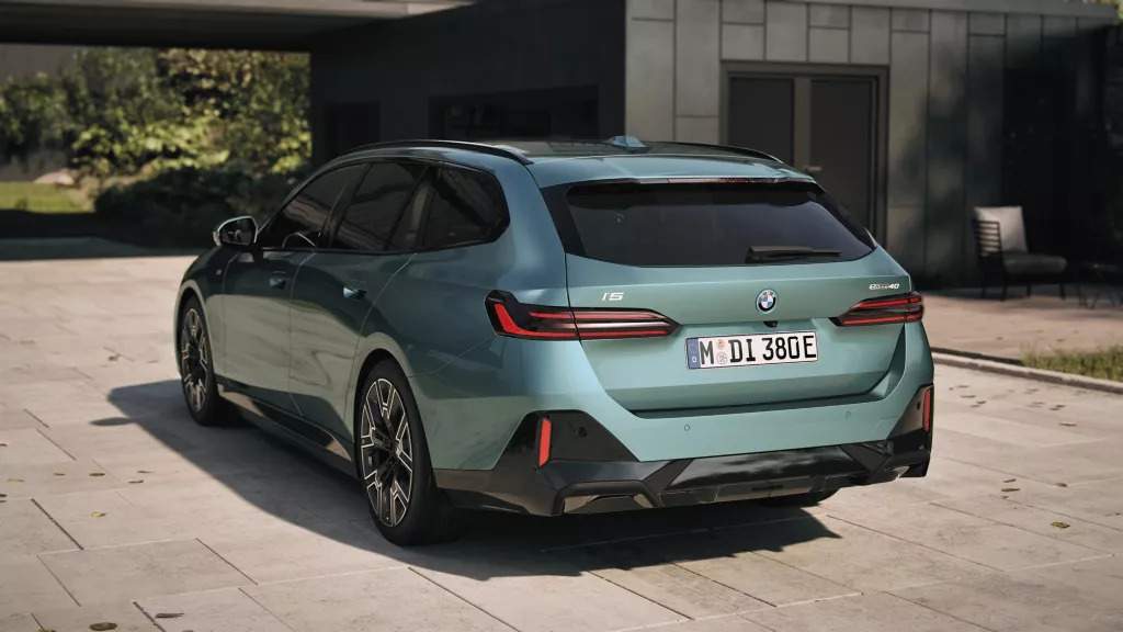 BMW i5 Touring