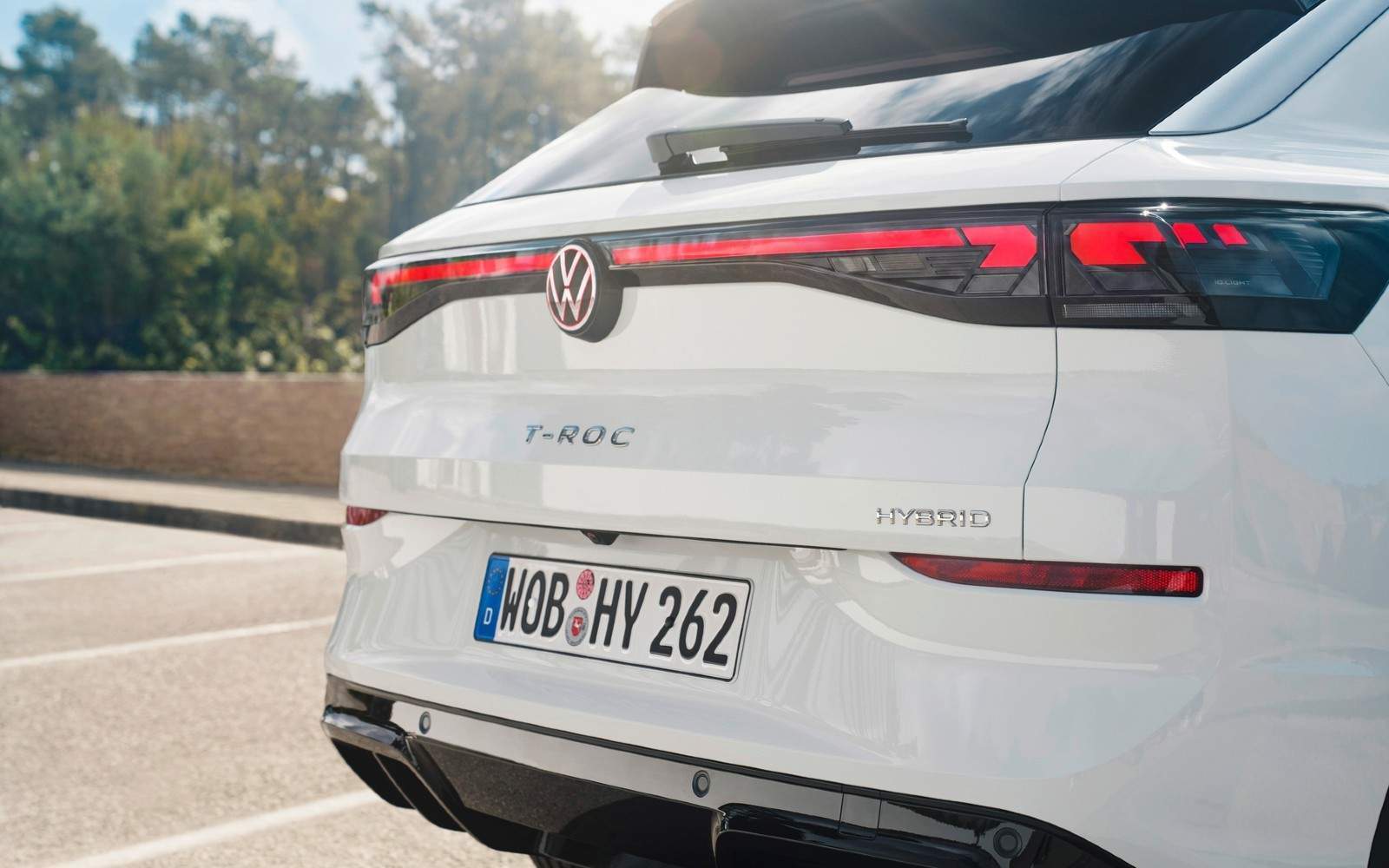 VOLKSWAGEN T-ROC FULL HYBRID